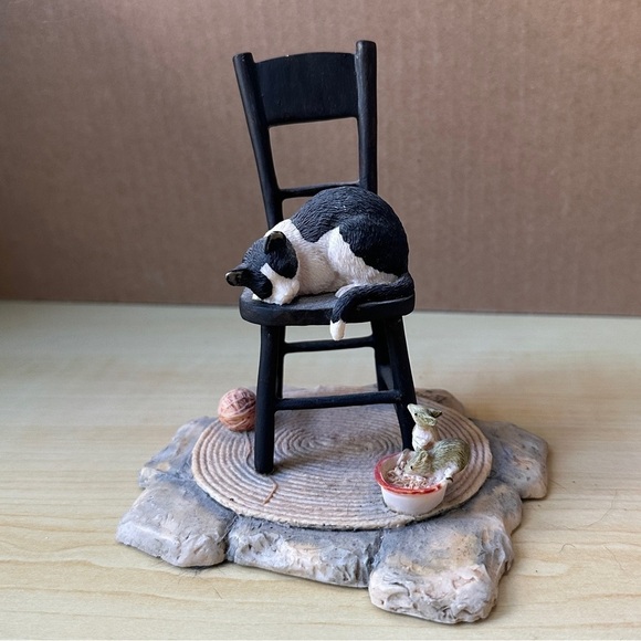 Lowell Davis Schmid signed Scotland Cat in Rocking Chair Figurine & Mice 1983 - Picture 2 of 13